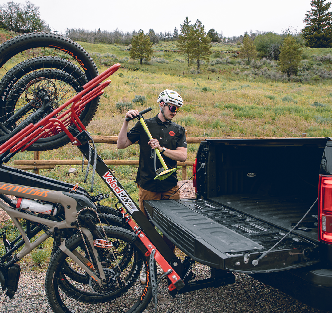 hitch adapter with open tailgate